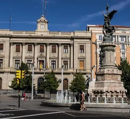 Check-in 24h Plaza Espana Amplio Centro Planta 4 *