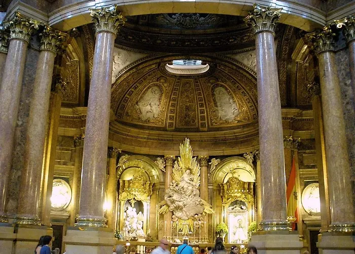 Check-in 24h Plaza España Amplio Centro 4