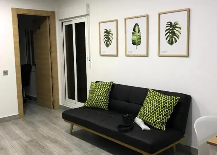 Check-in 24h Plaza España Amplio Centro 4 *