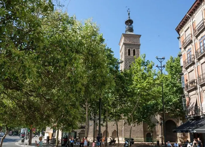 Check-in 24h Plaza España Amplio Centro 4